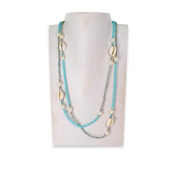 Collana montata in cristallo azzurro acquamarina, perle di fiume e paguro
