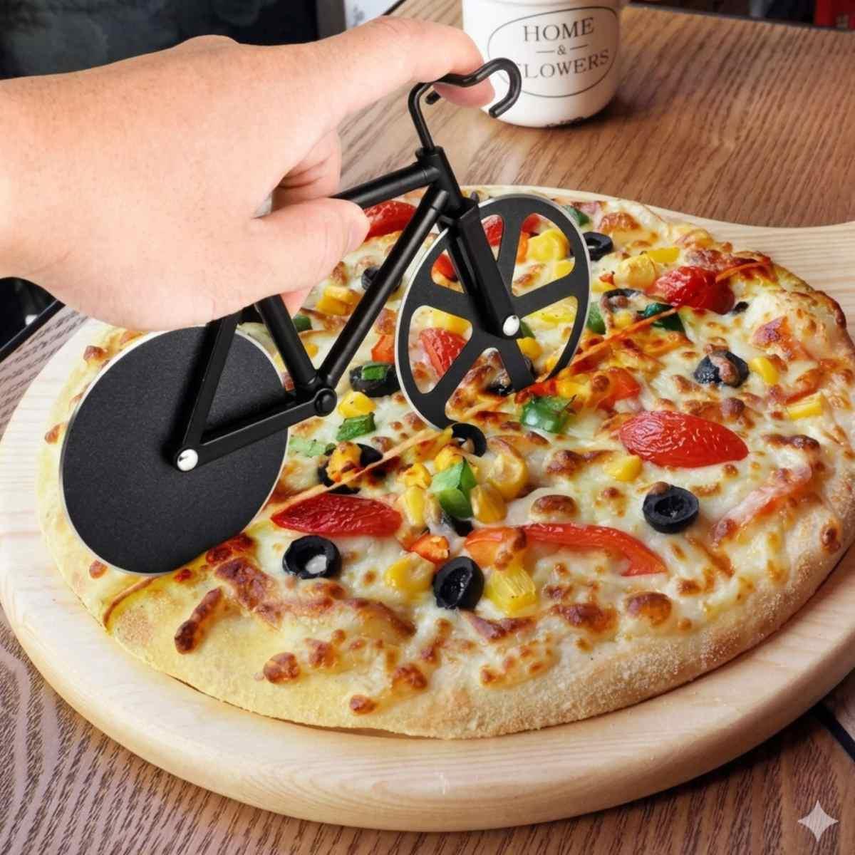 Rotella taglia pizza modello bicicletta in abs e acciaio 18,5x11,5 cm