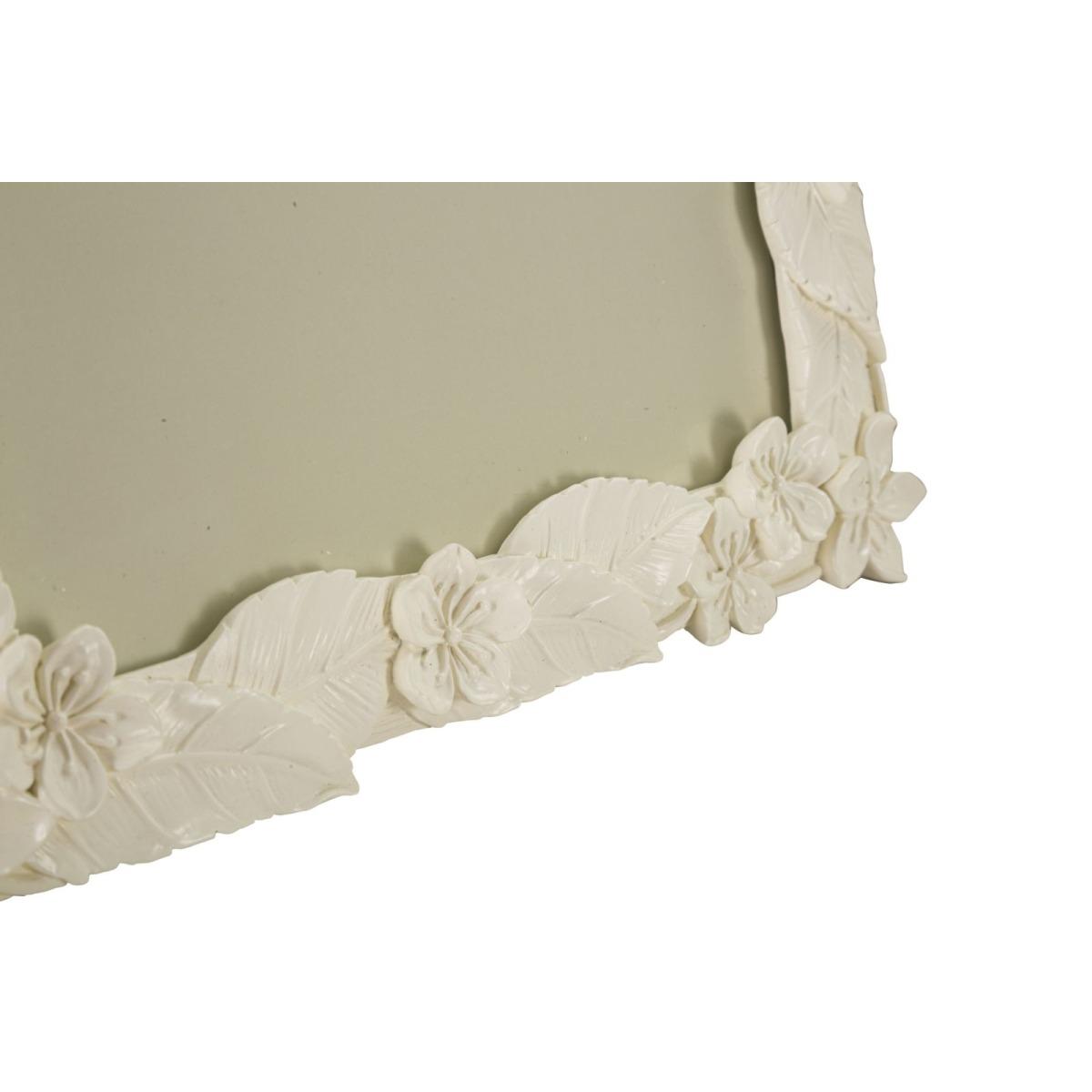 Cornice leaf cream cm 26x2x30,7 (misura interna cm 20x25) min 2