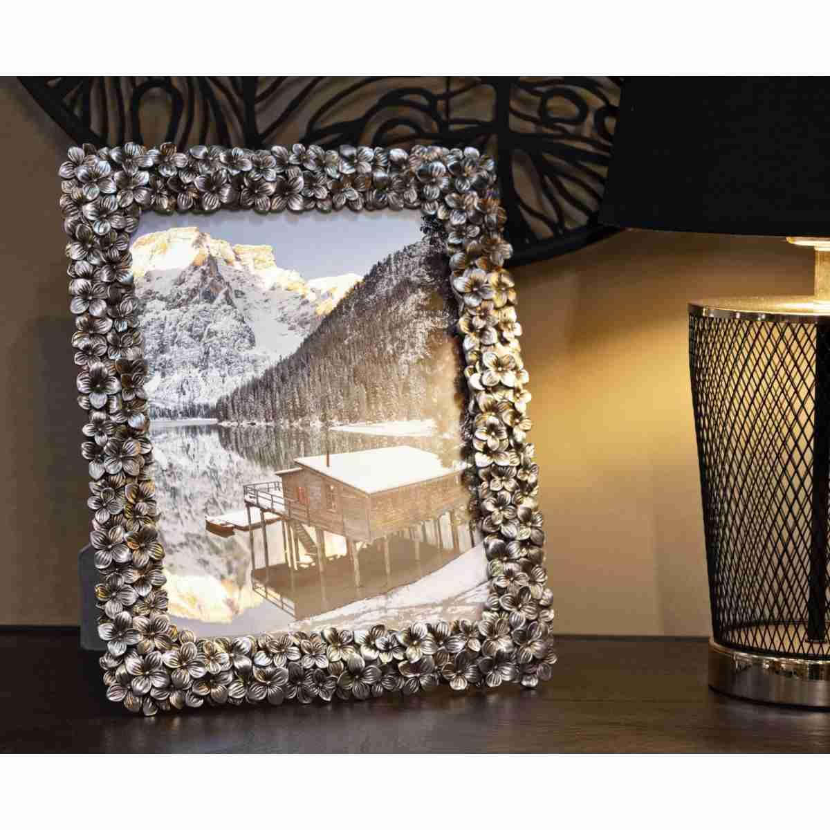 Cornice flolly cm 26,5x2x31,8 (misura interna cm 20x25) min 2