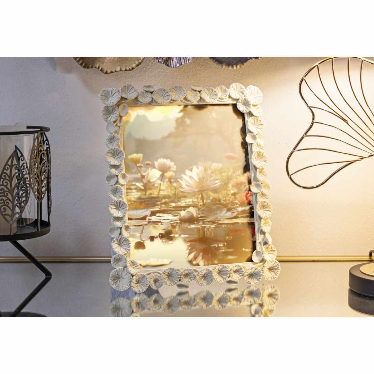 Cornice lotus cm 25,8x2x31 (misura interna cm 20x25) min 2