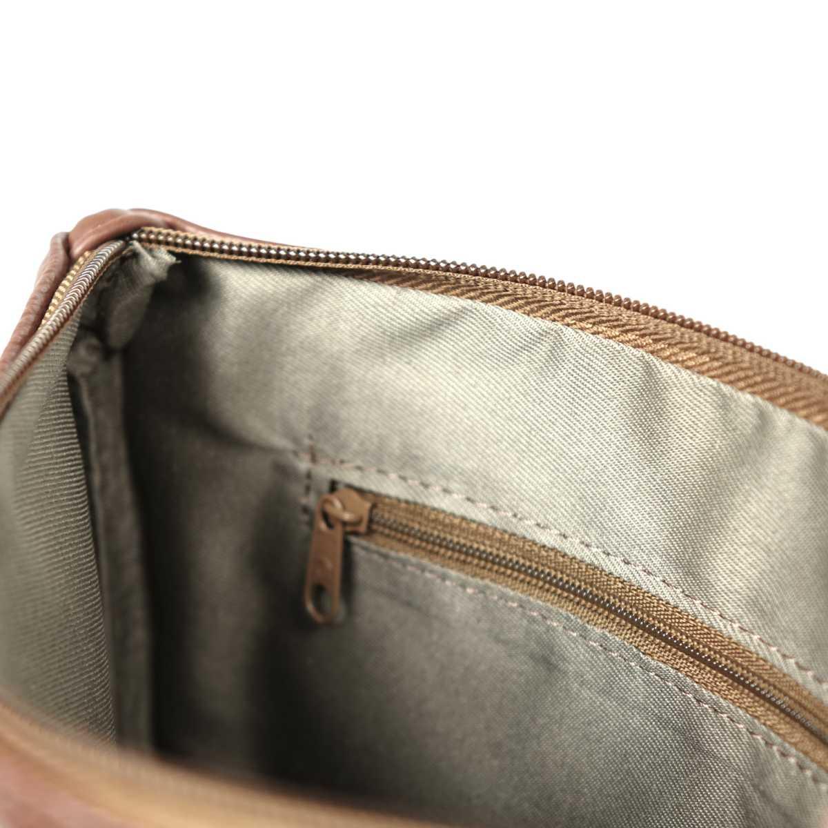 Bustina uomo con manico in vera pelle Capoverde Made in Italy