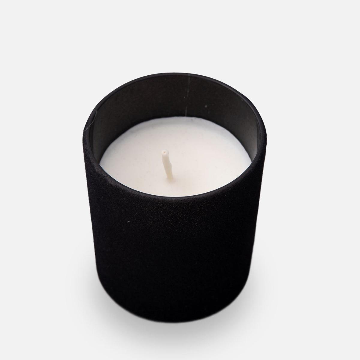 Candela profumata Velluto 140 gr. nero tappo oro uva e vino 7,5x h.8 cm Camila