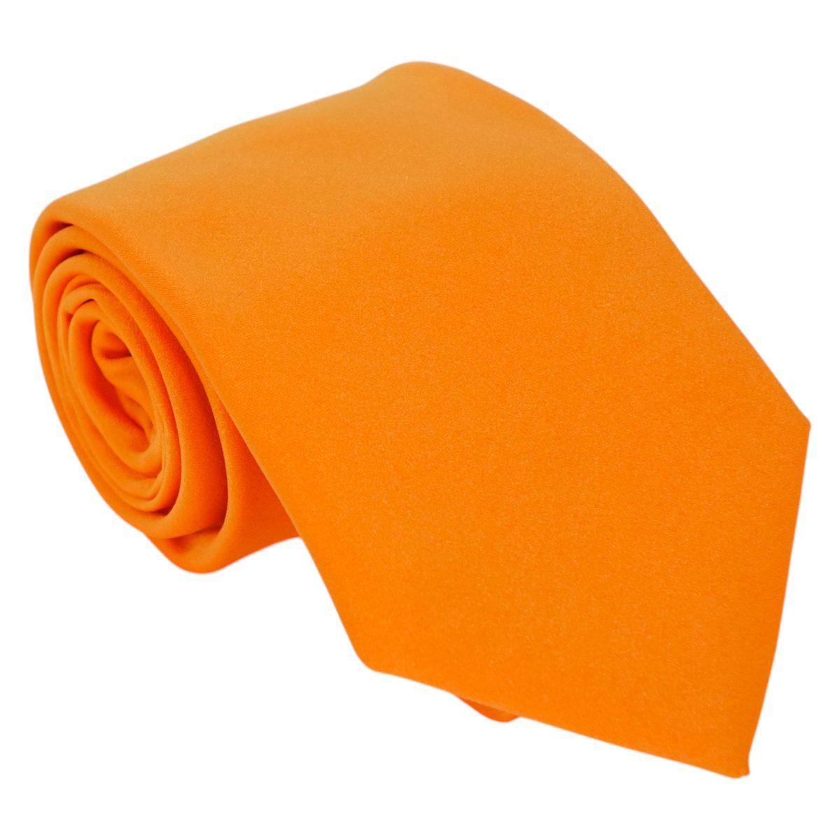 Cravatta classica uomo tinta unita liscia raso tonalità del giallo