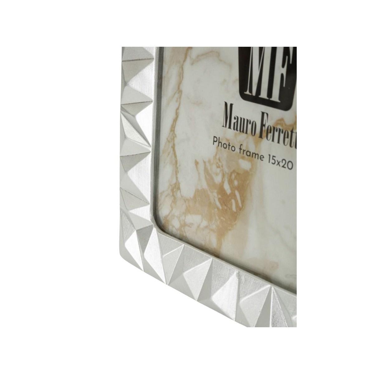 Cornice cubic cm 20,2x1,5x25,3<br>(misura interna cm 15x20) min 2