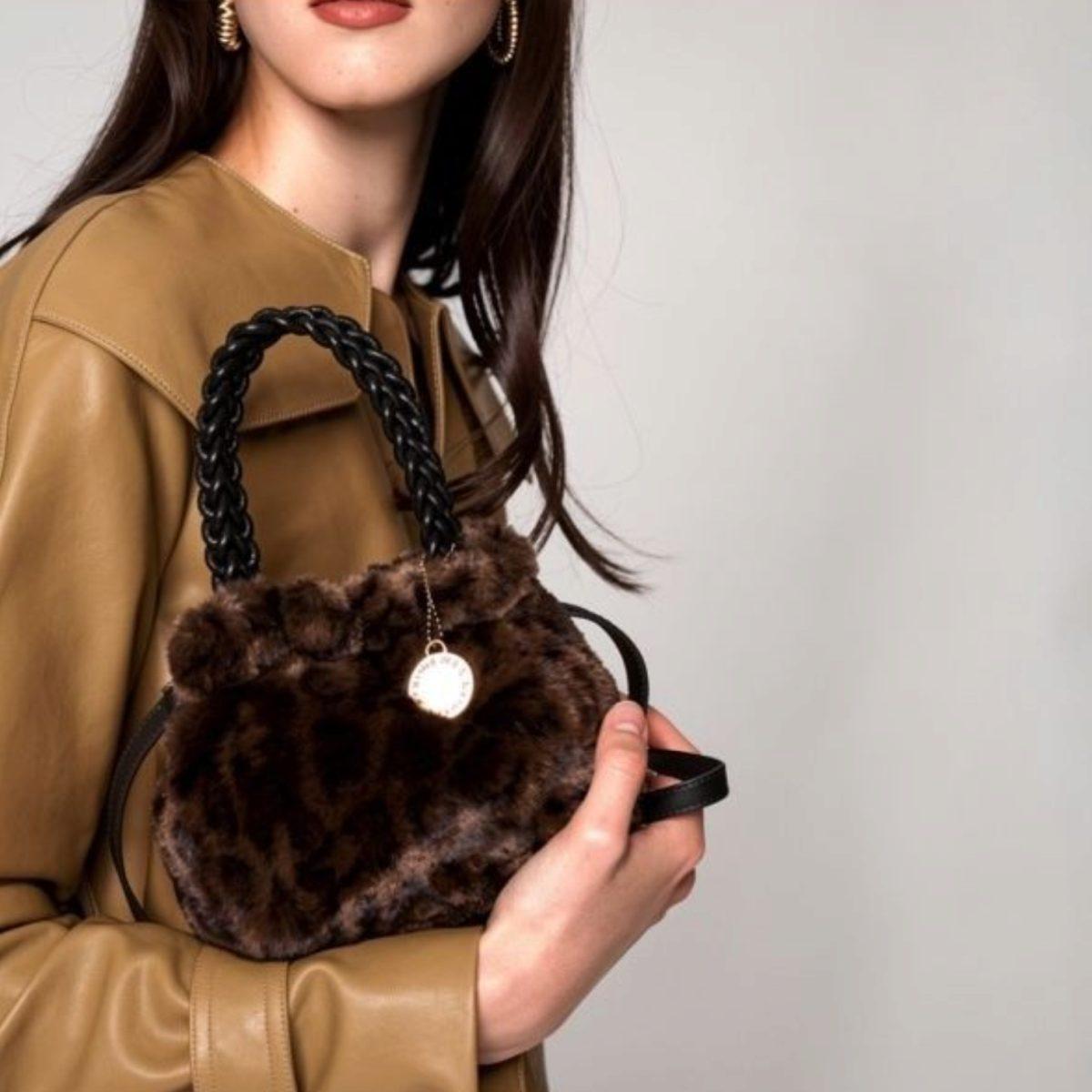Borsa pelliccia maculata a mano donna con tracolla Marina Galanti