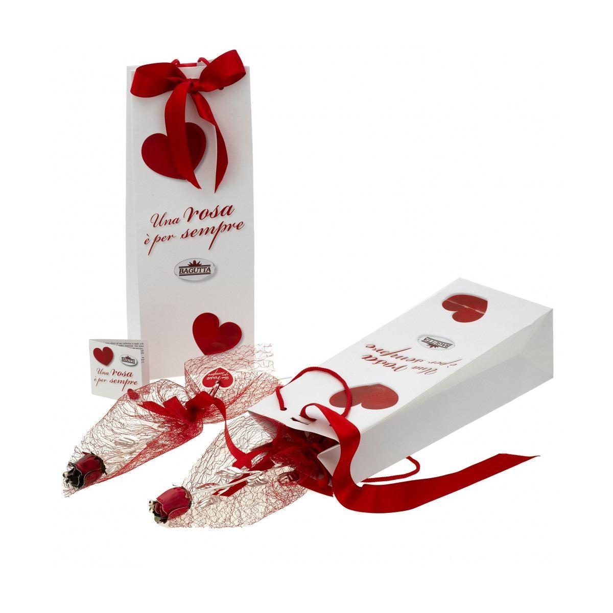 Bouquet con rosa rossa