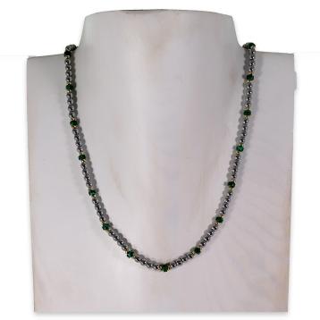 Collana con vere pietre e palline e rondella in acciaio